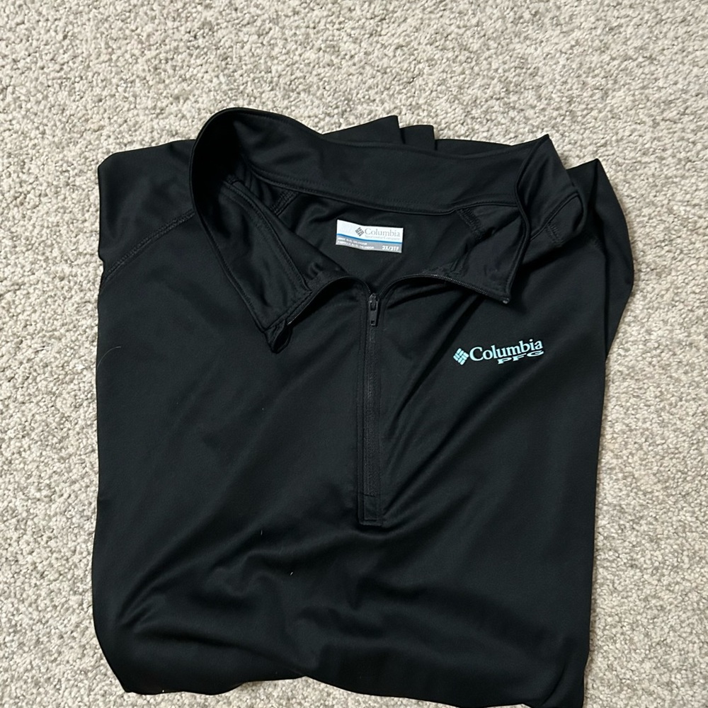 Columbia Black Quarter-Zip Pullover